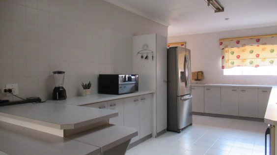 6 Bedroom Property for Sale in Bassonia Gauteng