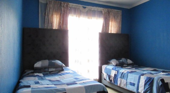 6 Bedroom Property for Sale in Bassonia Gauteng