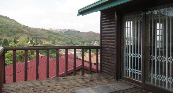 6 Bedroom Property for Sale in Bassonia Gauteng