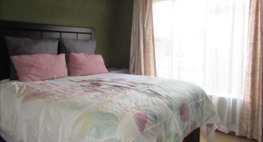 6 Bedroom Property for Sale in Bassonia Gauteng