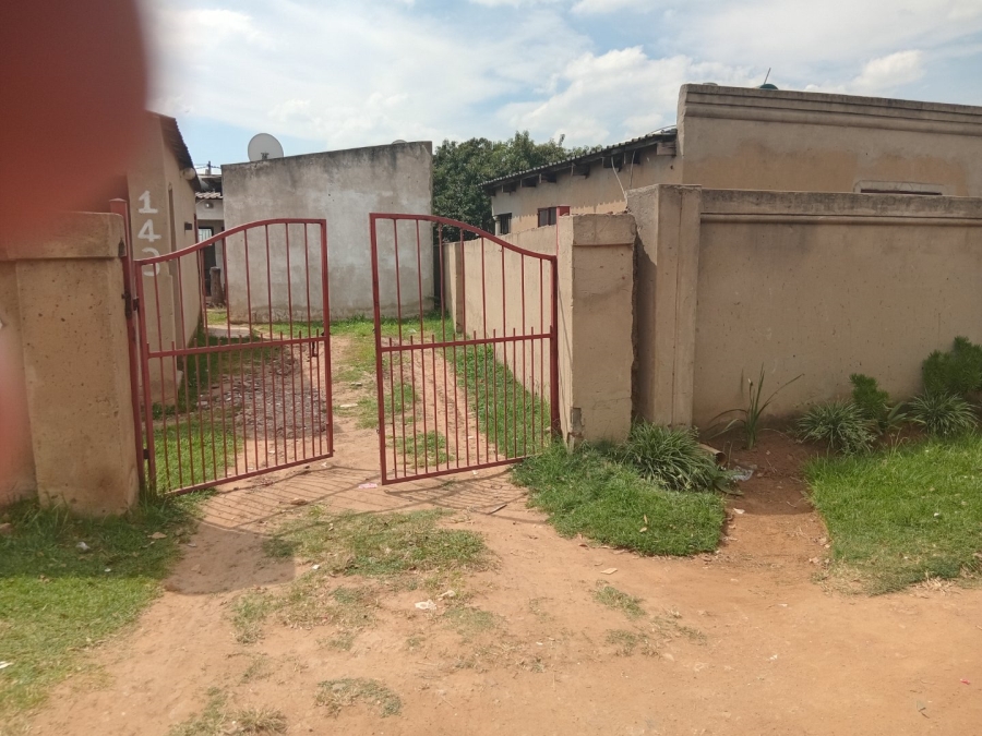  Bedroom Property for Sale in Buhle Park Gauteng
