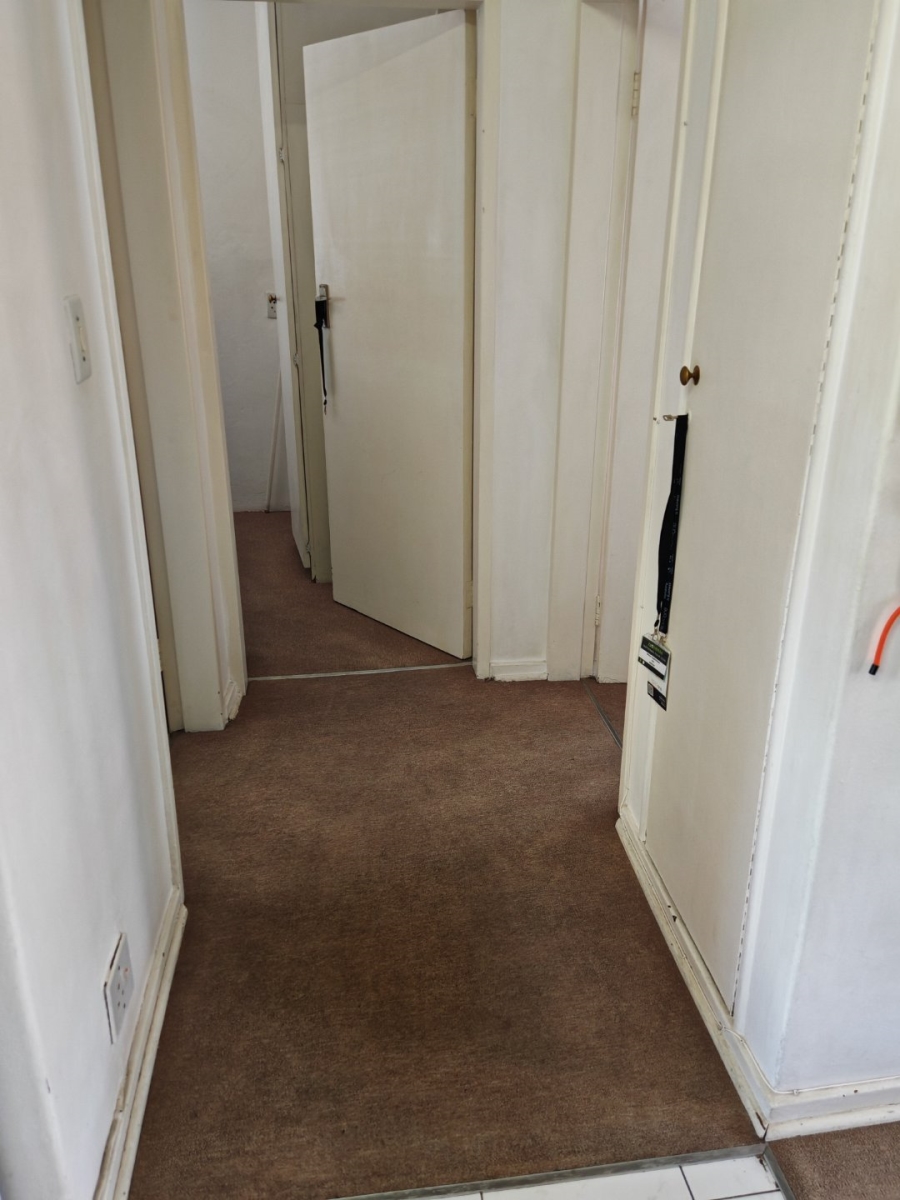 2 Bedroom Property for Sale in Linden Gauteng