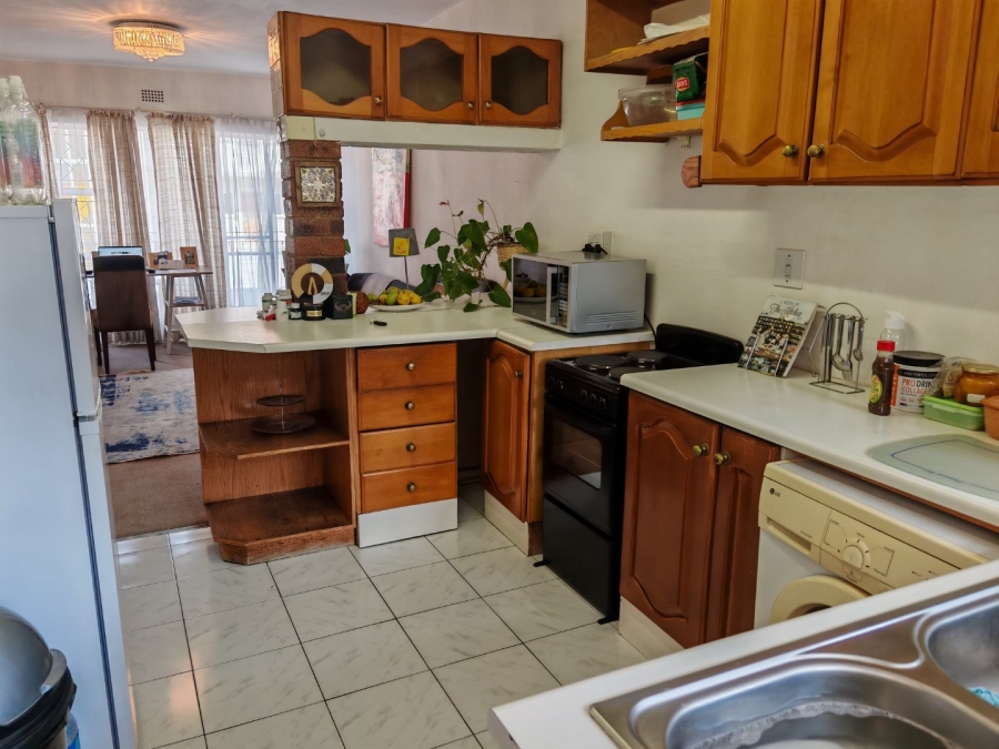 2 Bedroom Property for Sale in Linden Gauteng