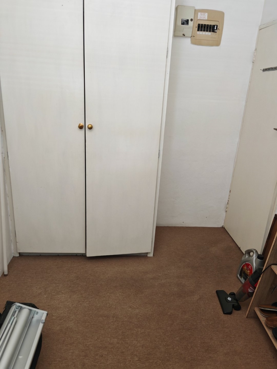 2 Bedroom Property for Sale in Linden Gauteng