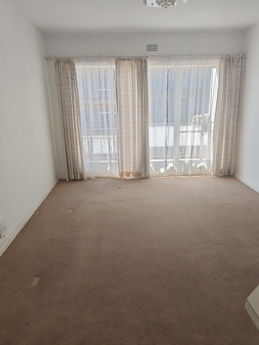 2 Bedroom Property for Sale in Linden Gauteng