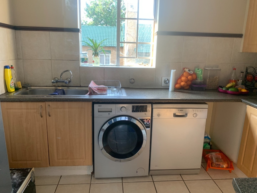 2 Bedroom Property for Sale in Lyttelton Manor Gauteng