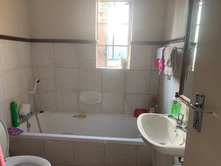 2 Bedroom Property for Sale in Lyttelton Manor Gauteng