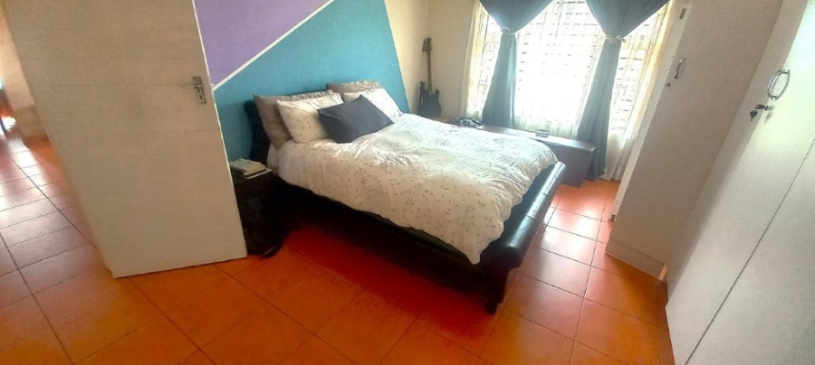  Bedroom Property for Sale in Lenasia Ext 10 Gauteng