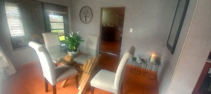  Bedroom Property for Sale in Lenasia Ext 10 Gauteng