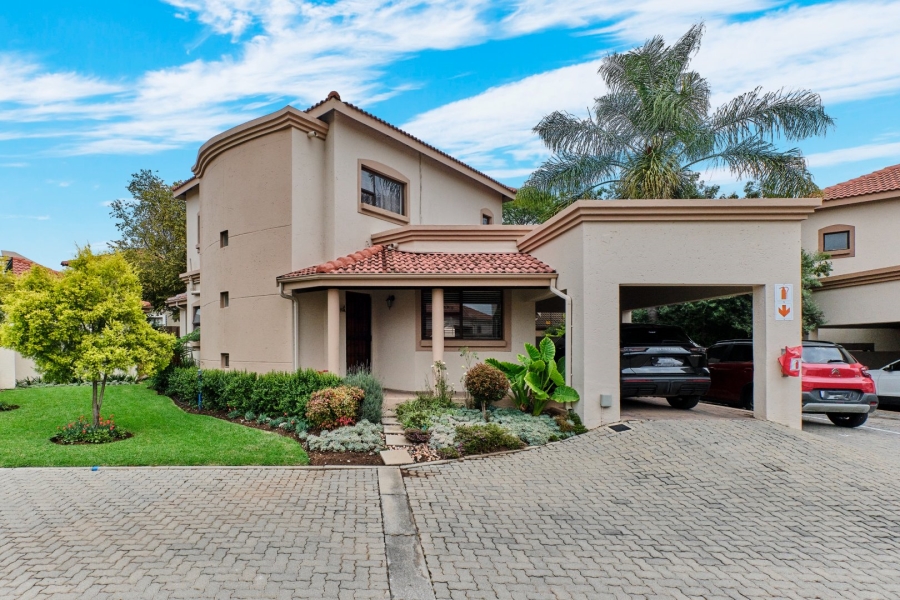 To Let 4 Bedroom Property for Rent in Sundowner Gauteng