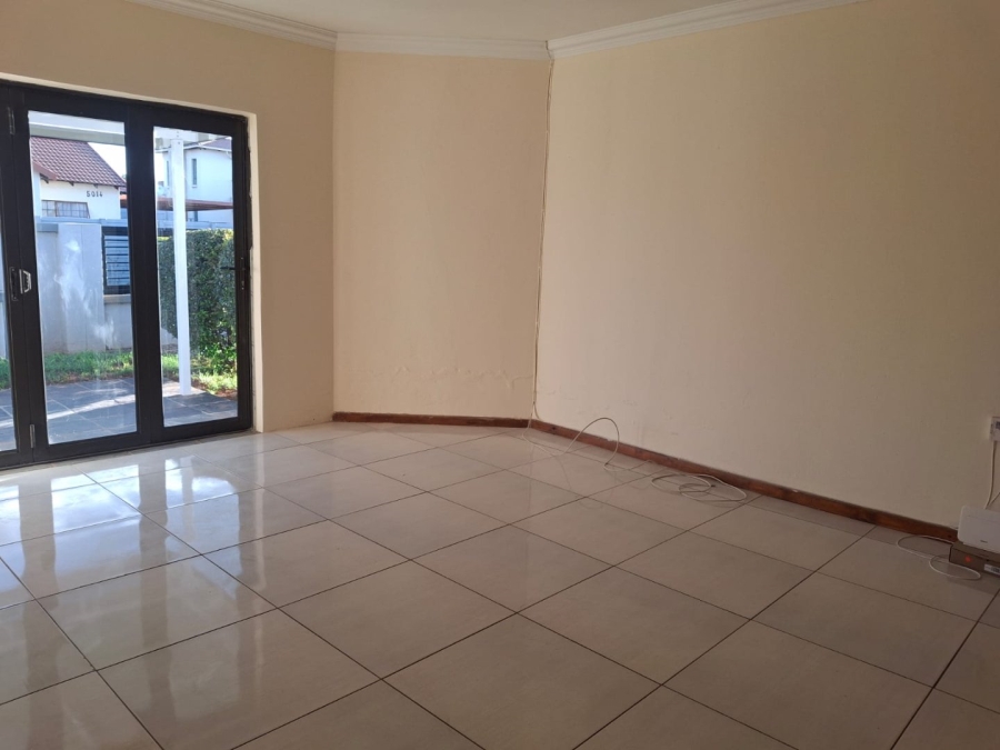 To Let 5 Bedroom Property for Rent in The Orchards Gauteng