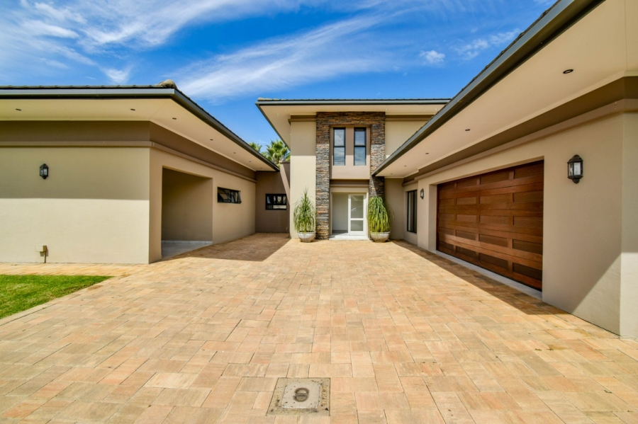 5 Bedroom Property for Sale in Lombardy Gauteng