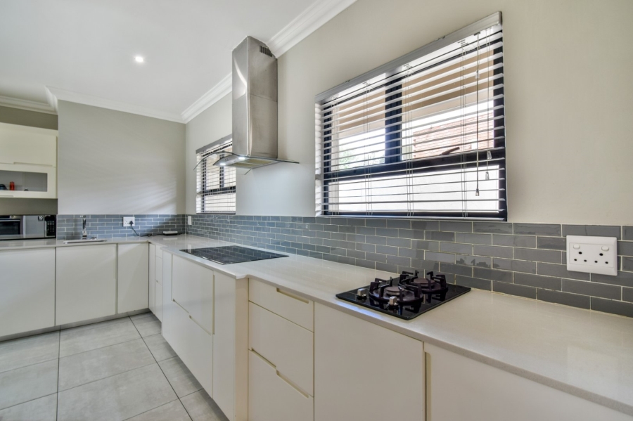 5 Bedroom Property for Sale in Lombardy Gauteng