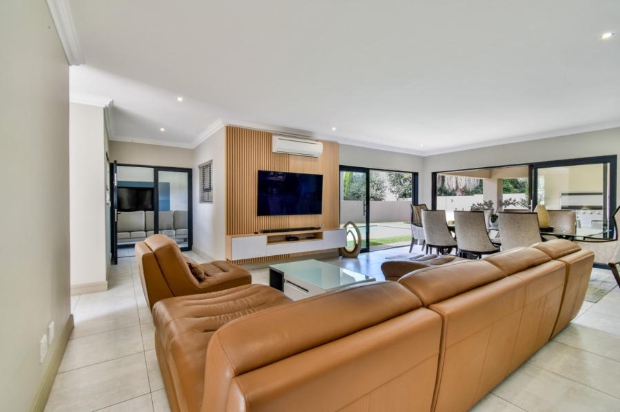 5 Bedroom Property for Sale in Lombardy Gauteng