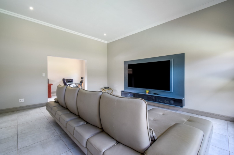 5 Bedroom Property for Sale in Lombardy Gauteng