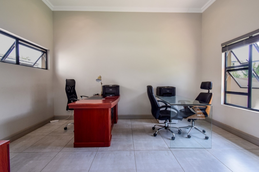 5 Bedroom Property for Sale in Lombardy Gauteng