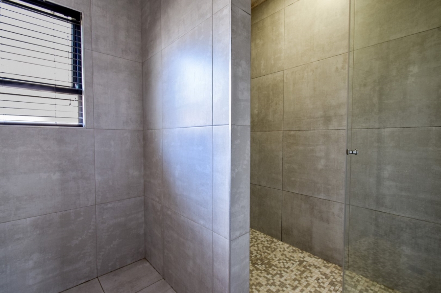 5 Bedroom Property for Sale in Lombardy Gauteng