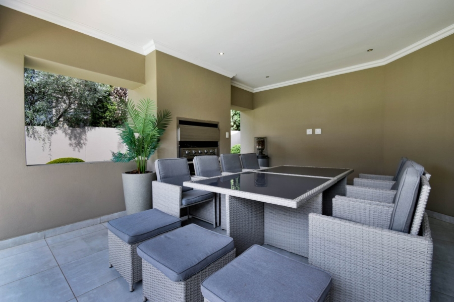 5 Bedroom Property for Sale in Lombardy Gauteng