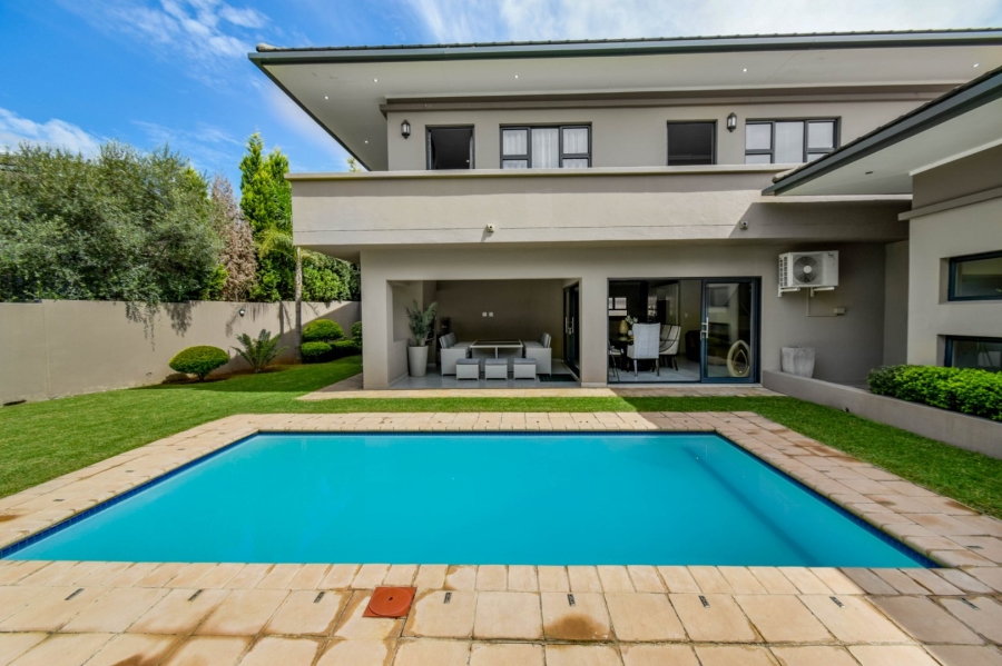 5 Bedroom Property for Sale in Lombardy Gauteng