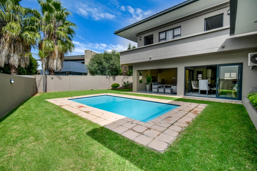 5 Bedroom Property for Sale in Lombardy Gauteng