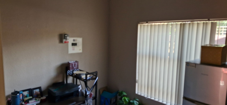 3 Bedroom Property for Sale in Wilgeheuwel Gauteng
