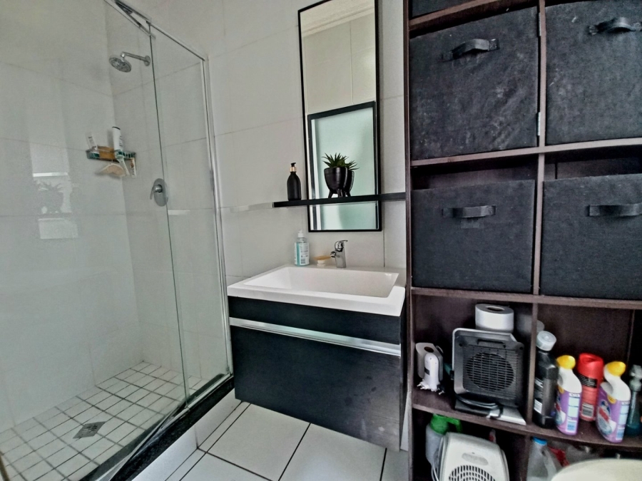 2 Bedroom Property for Sale in Modderfontein Gauteng