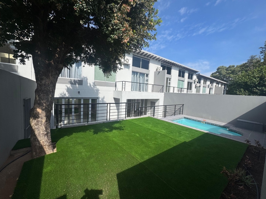 To Let 5 Bedroom Property for Rent in Hyde Park Gauteng