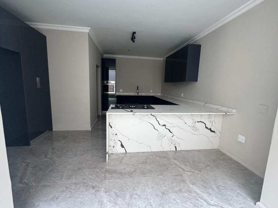 To Let 5 Bedroom Property for Rent in Hyde Park Gauteng