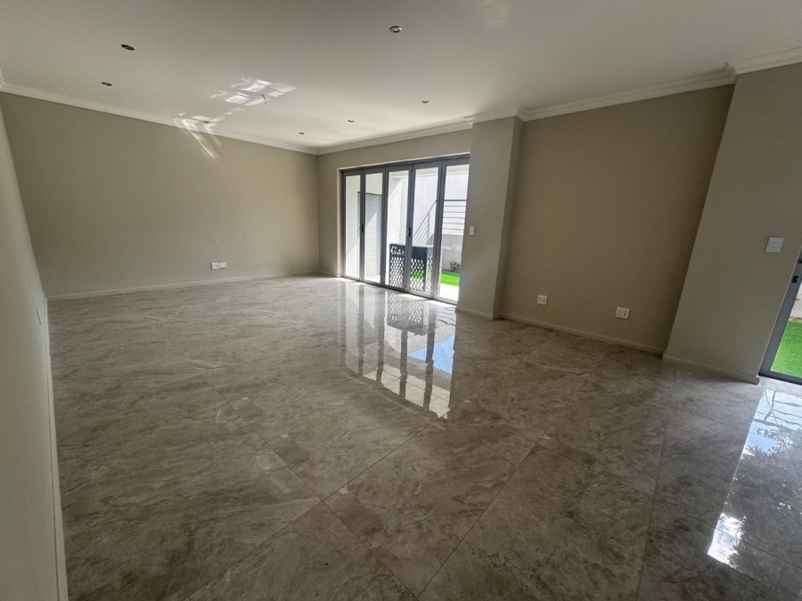 To Let 5 Bedroom Property for Rent in Hyde Park Gauteng