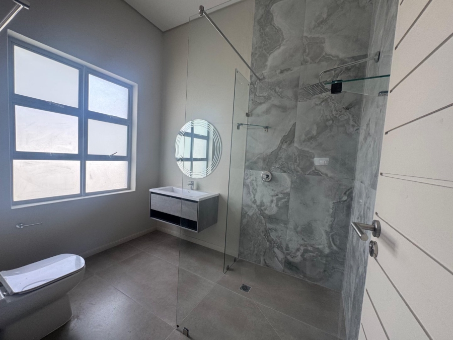 To Let 5 Bedroom Property for Rent in Hyde Park Gauteng