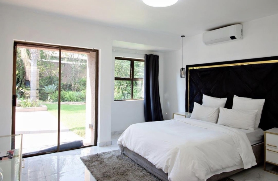 To Let 5 Bedroom Property for Rent in Hurlingham Gardens Gauteng