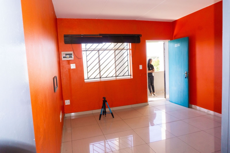 2 Bedroom Property for Sale in Fleurhof Gauteng