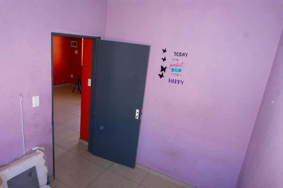 2 Bedroom Property for Sale in Fleurhof Gauteng