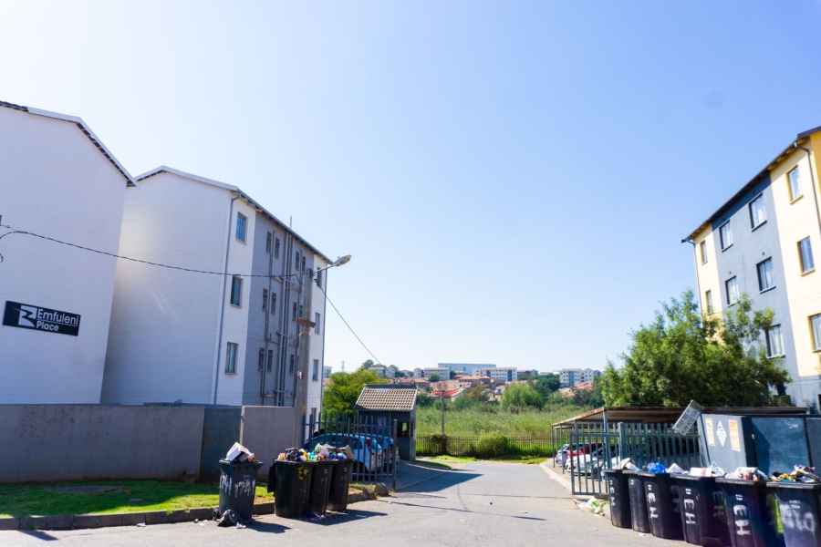 2 Bedroom Property for Sale in Fleurhof Gauteng