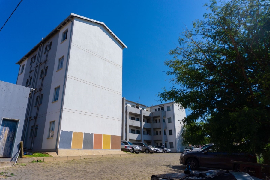 2 Bedroom Property for Sale in Fleurhof Gauteng