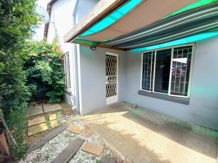 2 Bedroom Property for Sale in Eden Glen Gauteng