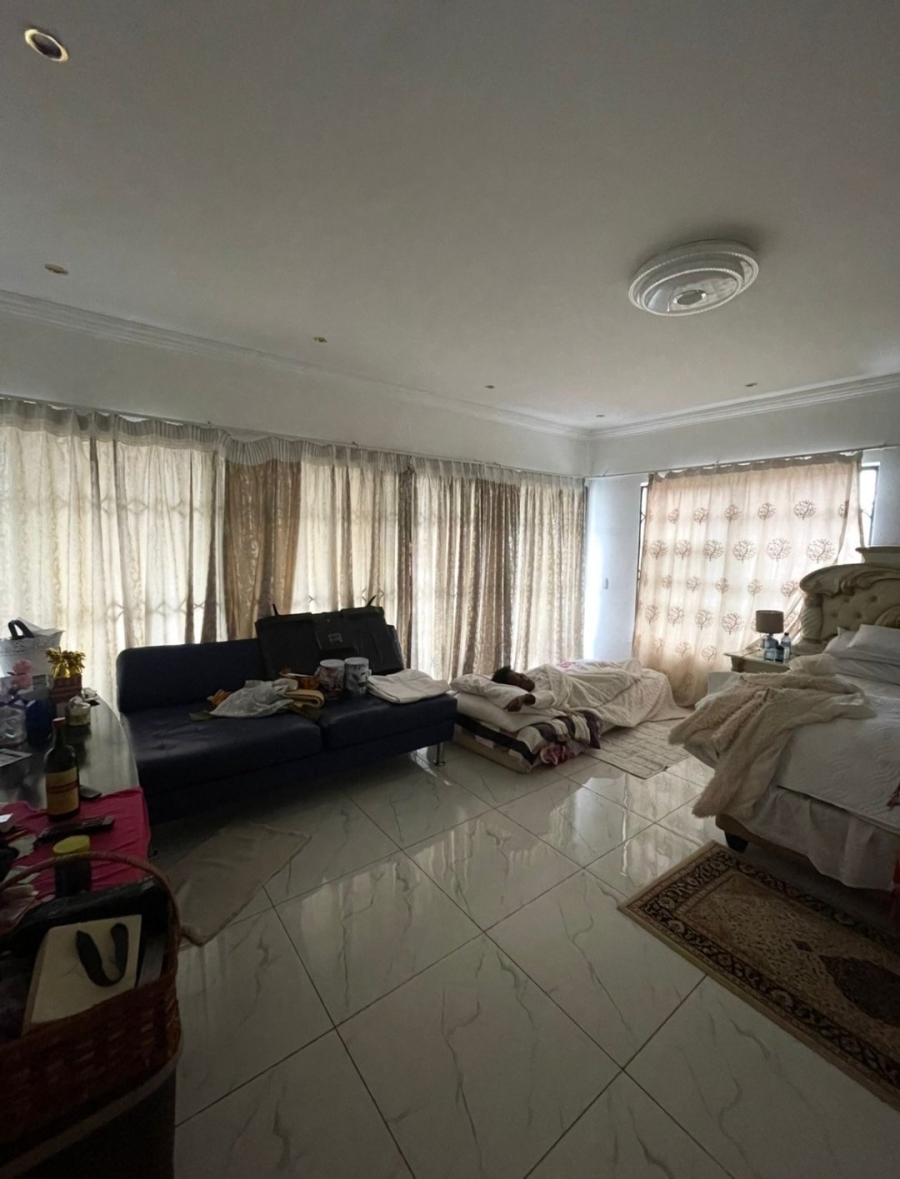 5 Bedroom Property for Sale in Karenpark Gauteng