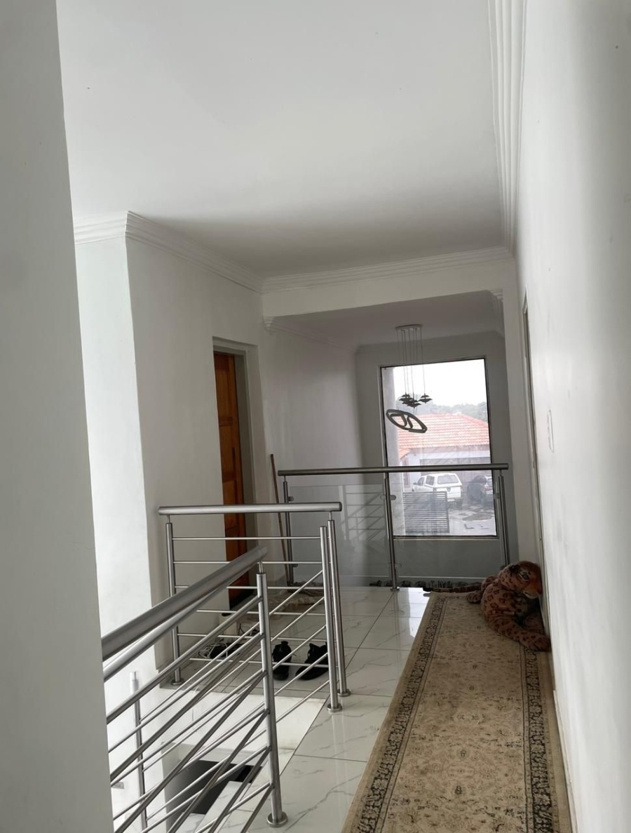 5 Bedroom Property for Sale in Karenpark Gauteng