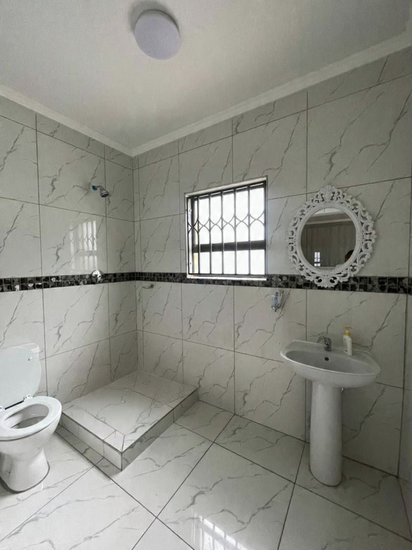 5 Bedroom Property for Sale in Karenpark Gauteng