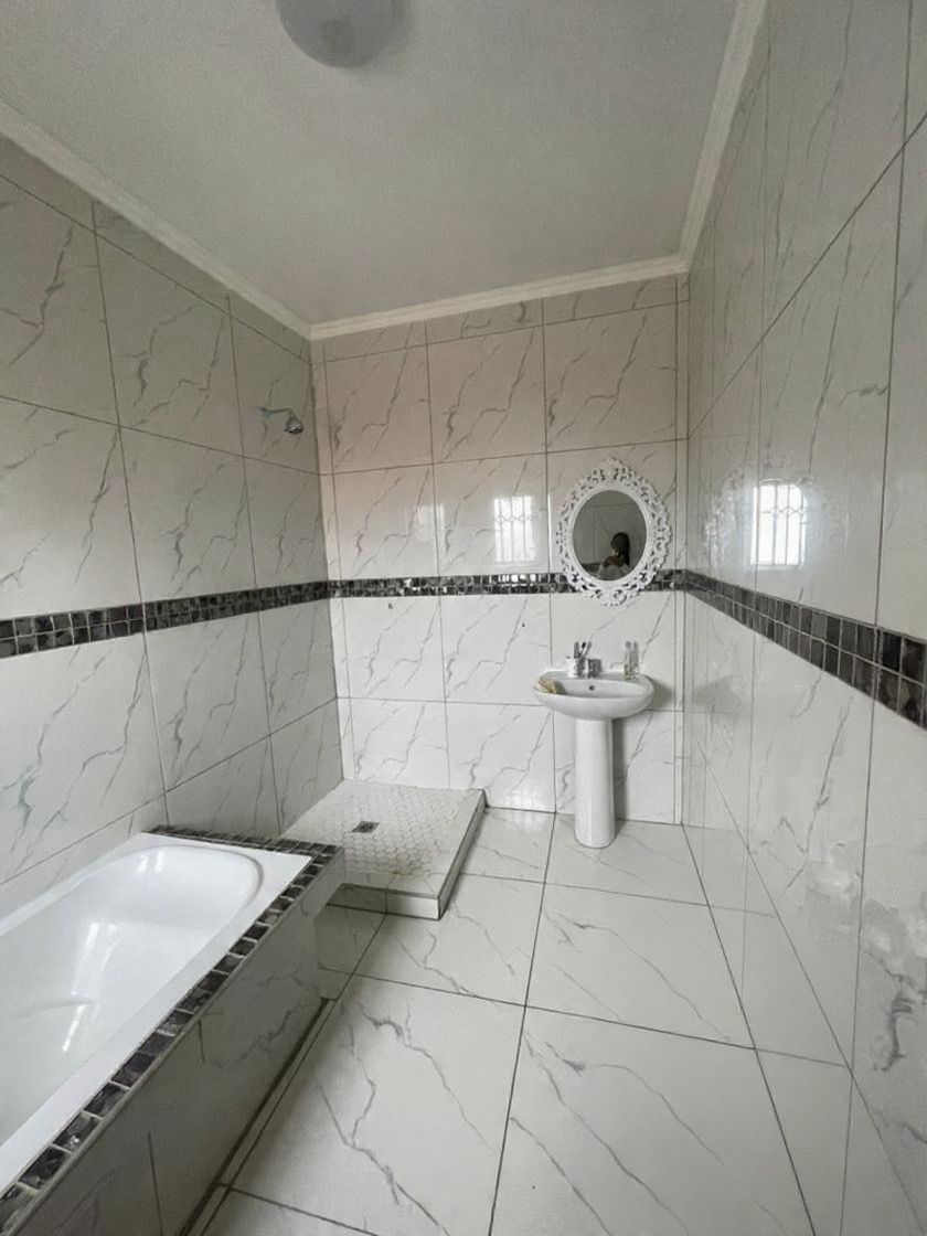 5 Bedroom Property for Sale in Karenpark Gauteng