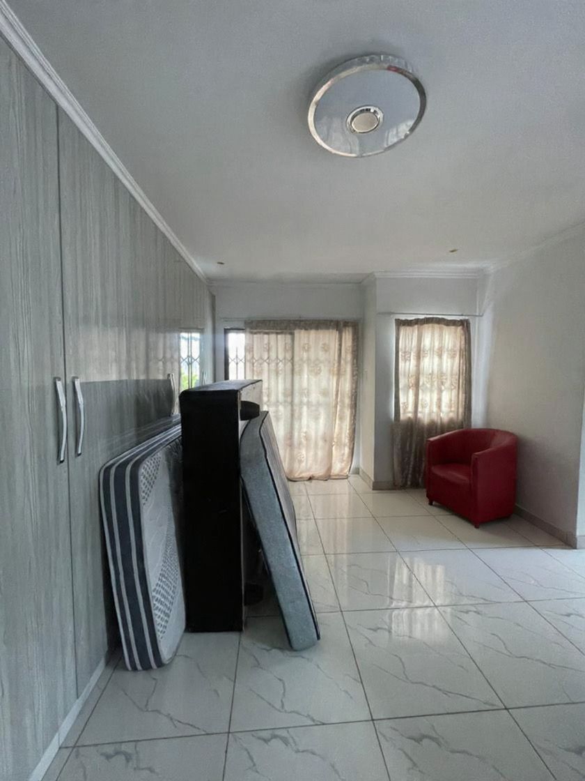 5 Bedroom Property for Sale in Karenpark Gauteng