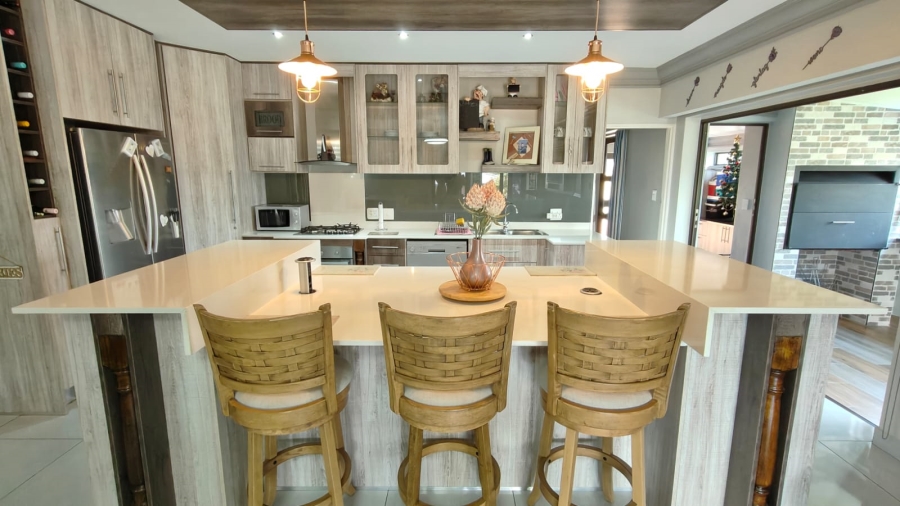 4 Bedroom Property for Sale in Vaal Marina Gauteng