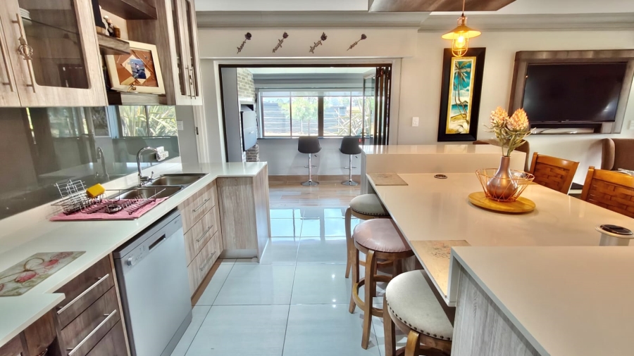 4 Bedroom Property for Sale in Vaal Marina Gauteng