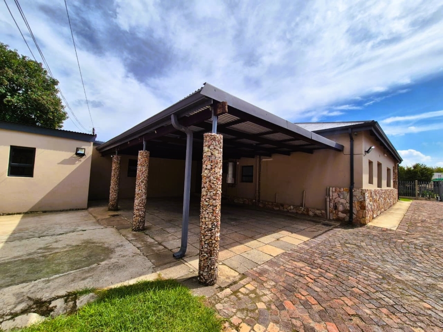 3 Bedroom Property for Sale in Glenvarloch Gauteng