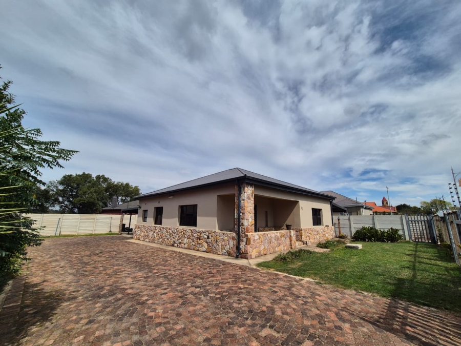 3 Bedroom Property for Sale in Glenvarloch Gauteng