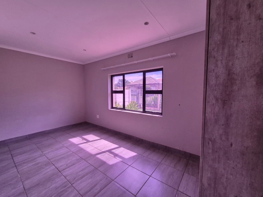 3 Bedroom Property for Sale in Glenvarloch Gauteng