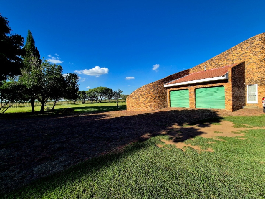 Commercial Property for Sale in Stefano Park Gauteng