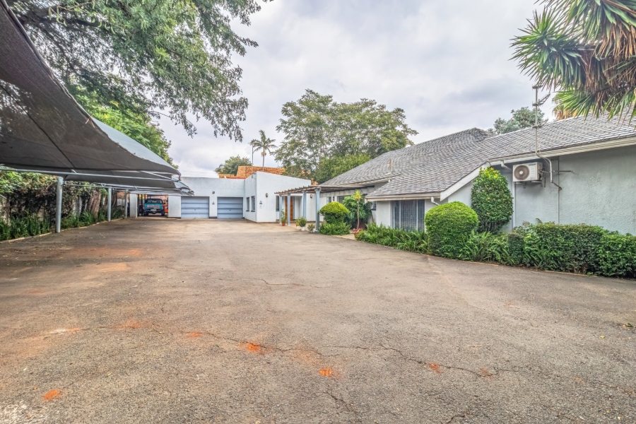 6 Bedroom Property for Sale in Bedfordview Gauteng