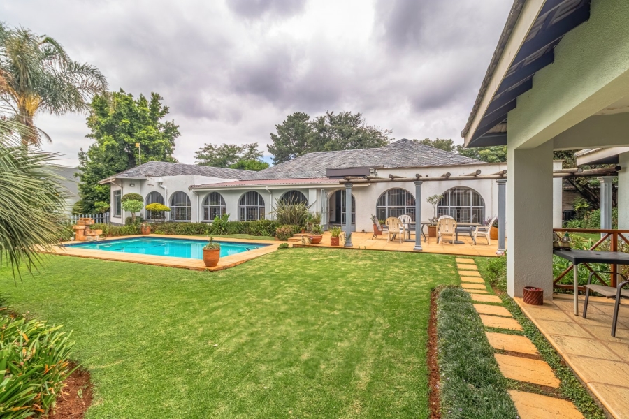 6 Bedroom Property for Sale in Bedfordview Gauteng