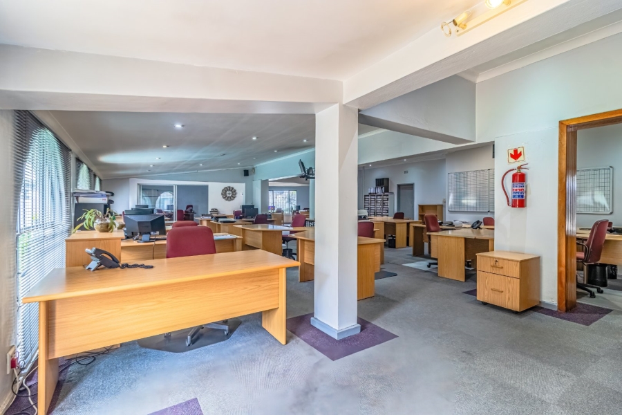 6 Bedroom Property for Sale in Bedfordview Gauteng